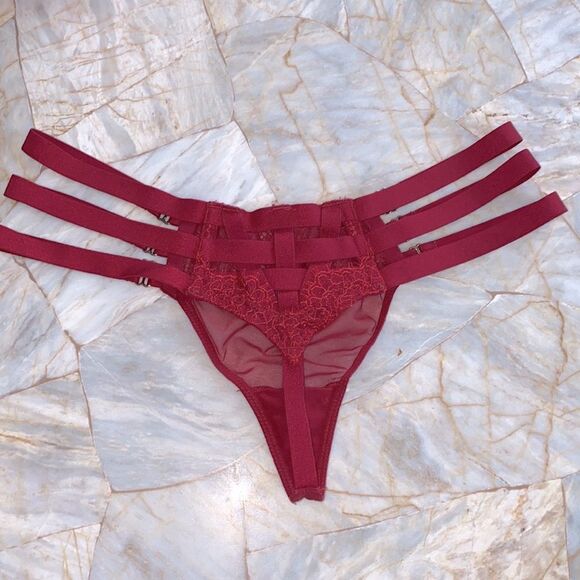 VS Maroon vintage very sexy Chantilly lace strappy mesh thong panty small - Picture 4 of 5